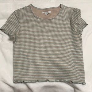 Colorful cropped tee